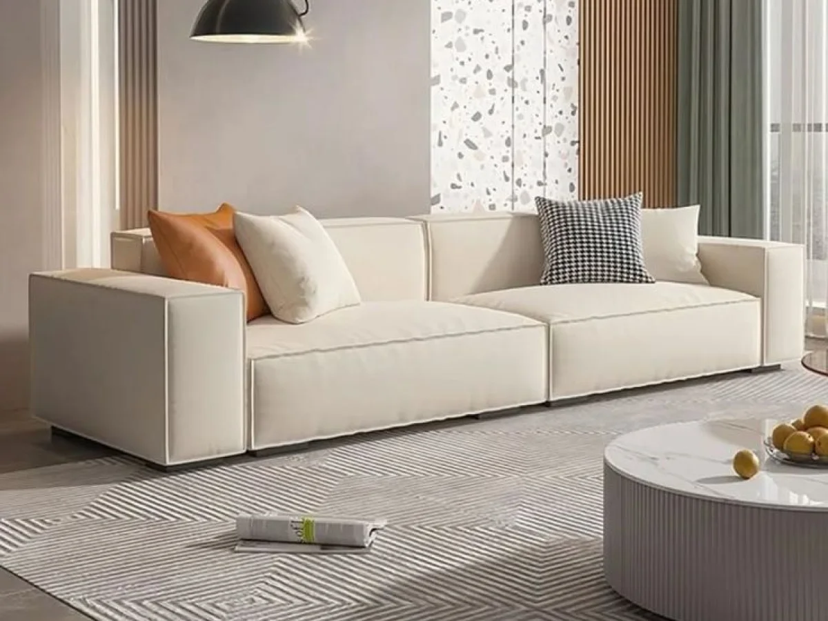 Elia couch